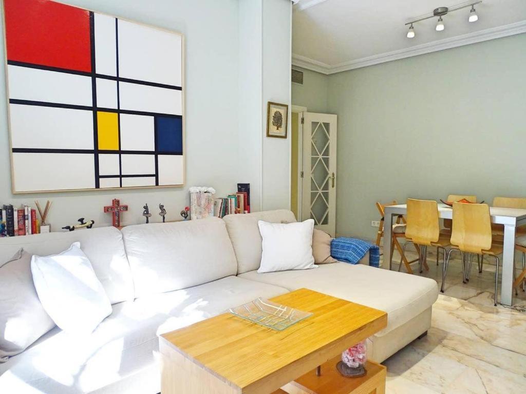 Beyourself By Sevillaluxurysuites מראה חיצוני תמונה
